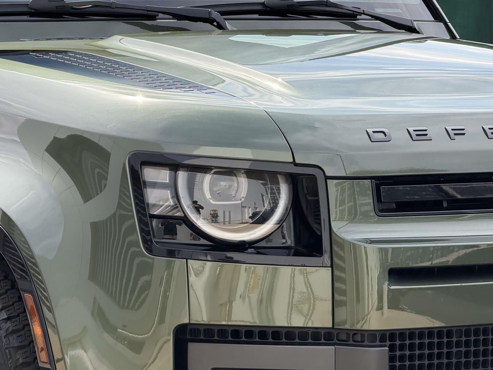 2026 Land Rover Defender P400 X-Dynamic SE