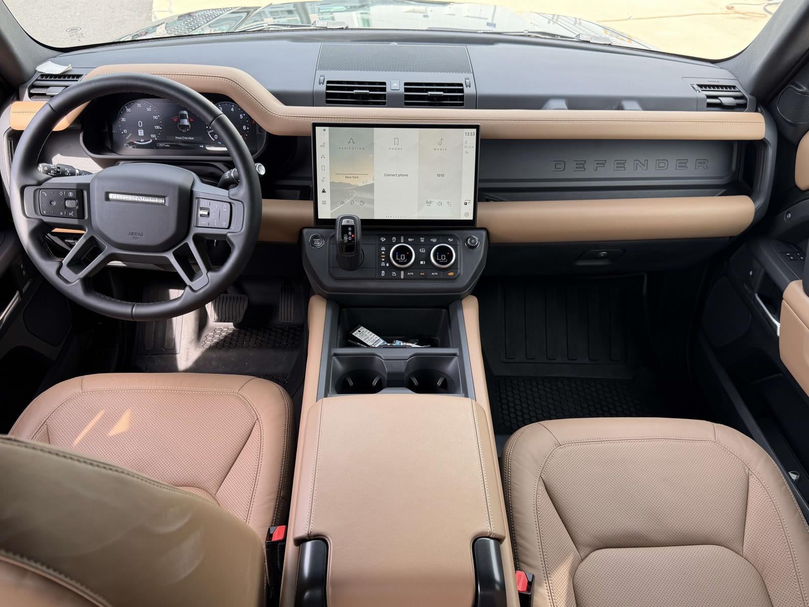 2026 Land Rover Defender P400 X-Dynamic SE