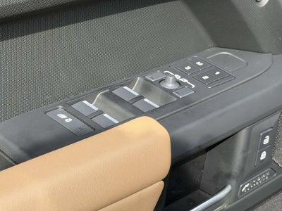 2026 Land Rover Defender P400 X-Dynamic SE