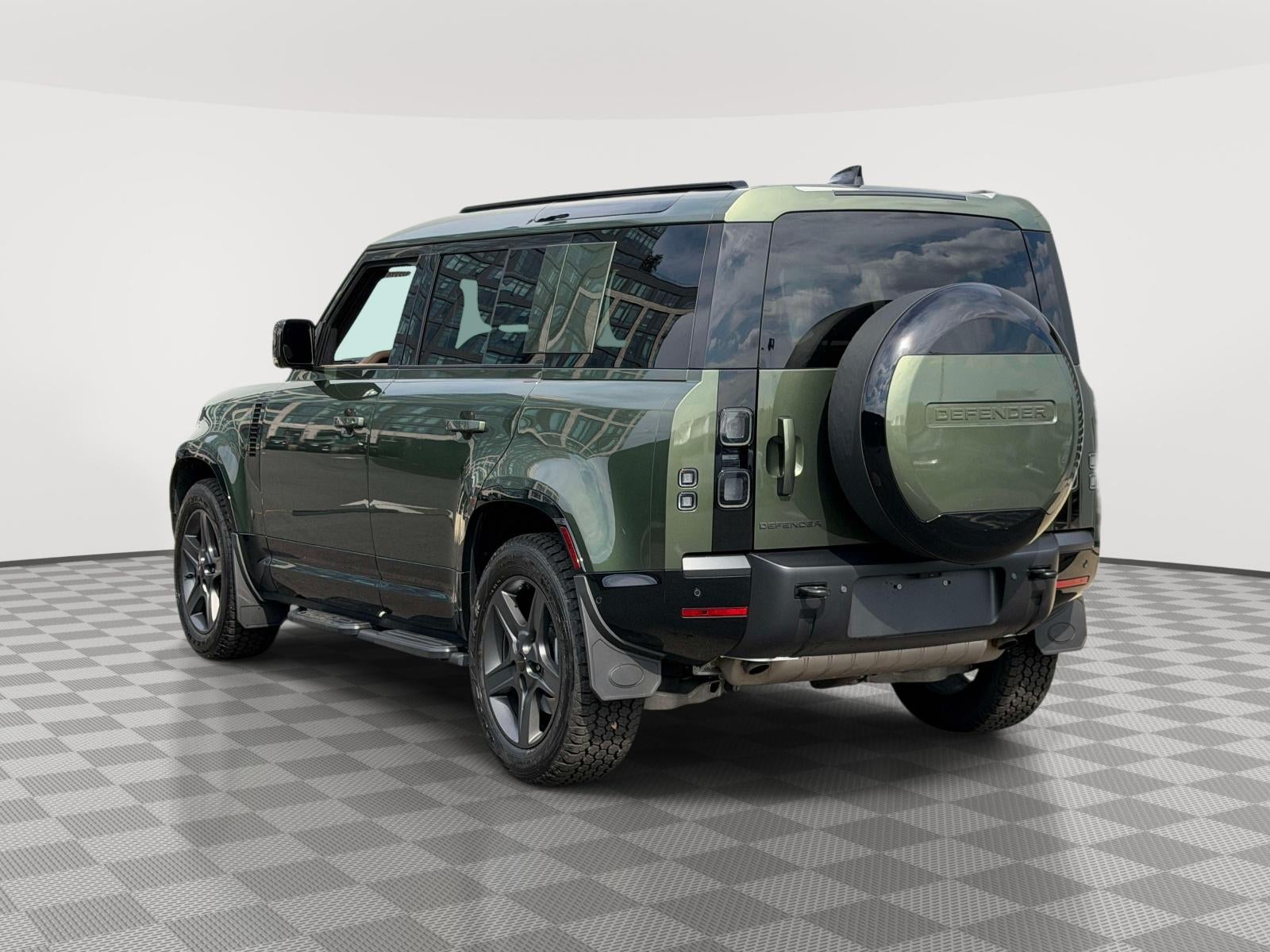 2026 Land Rover Defender P400 X-Dynamic SE