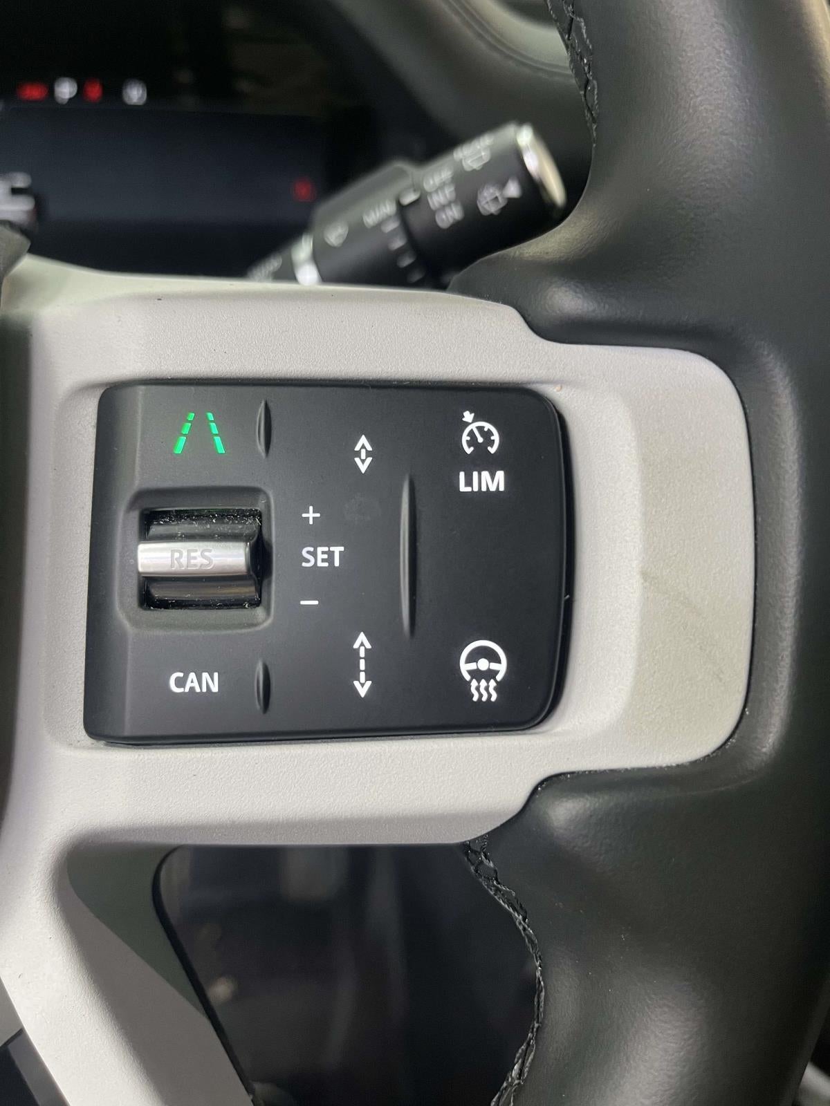 2025 Land Rover Defender 110 P400 S