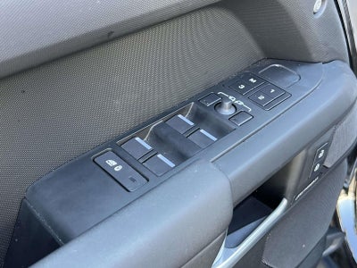 2025 Land Rover Defender 110 P300