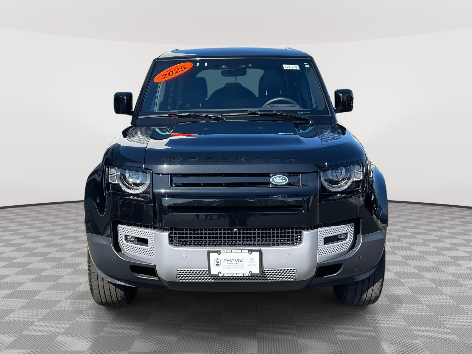 2025 Land Rover Defender 110 P300