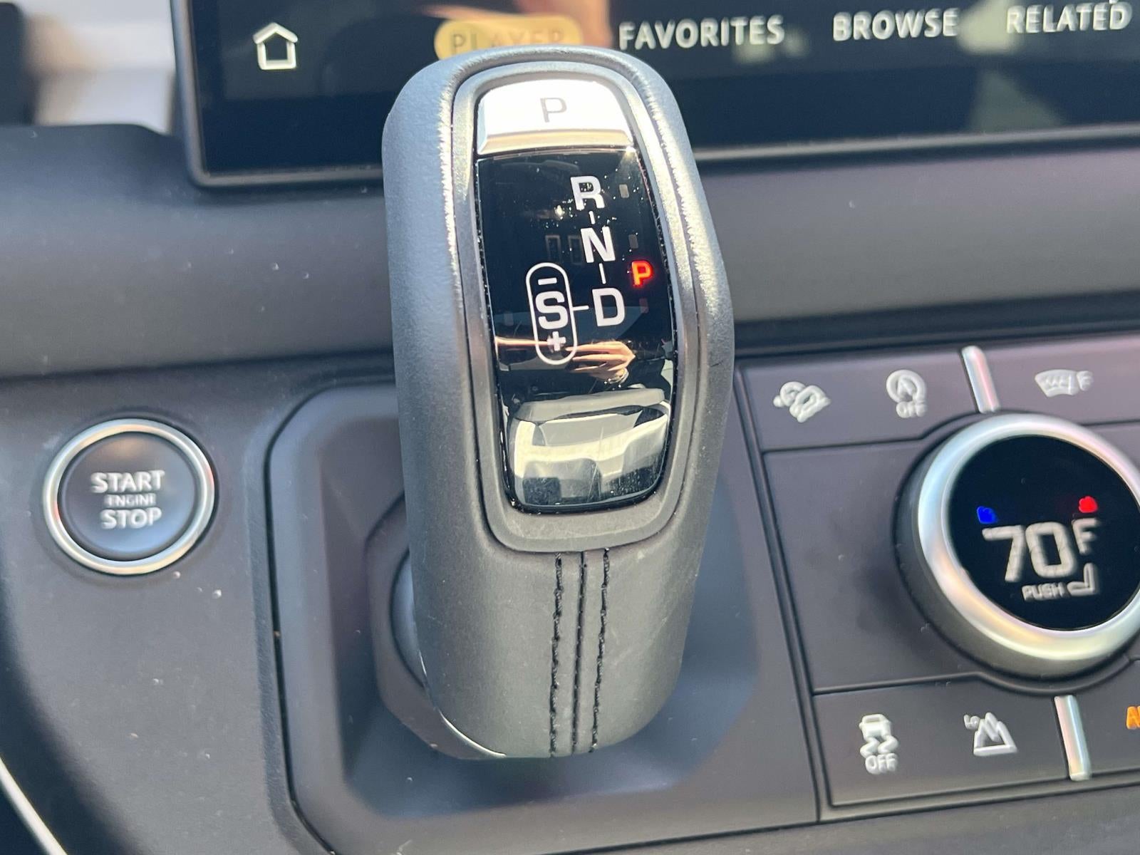 2025 Land Rover Defender 110 P300