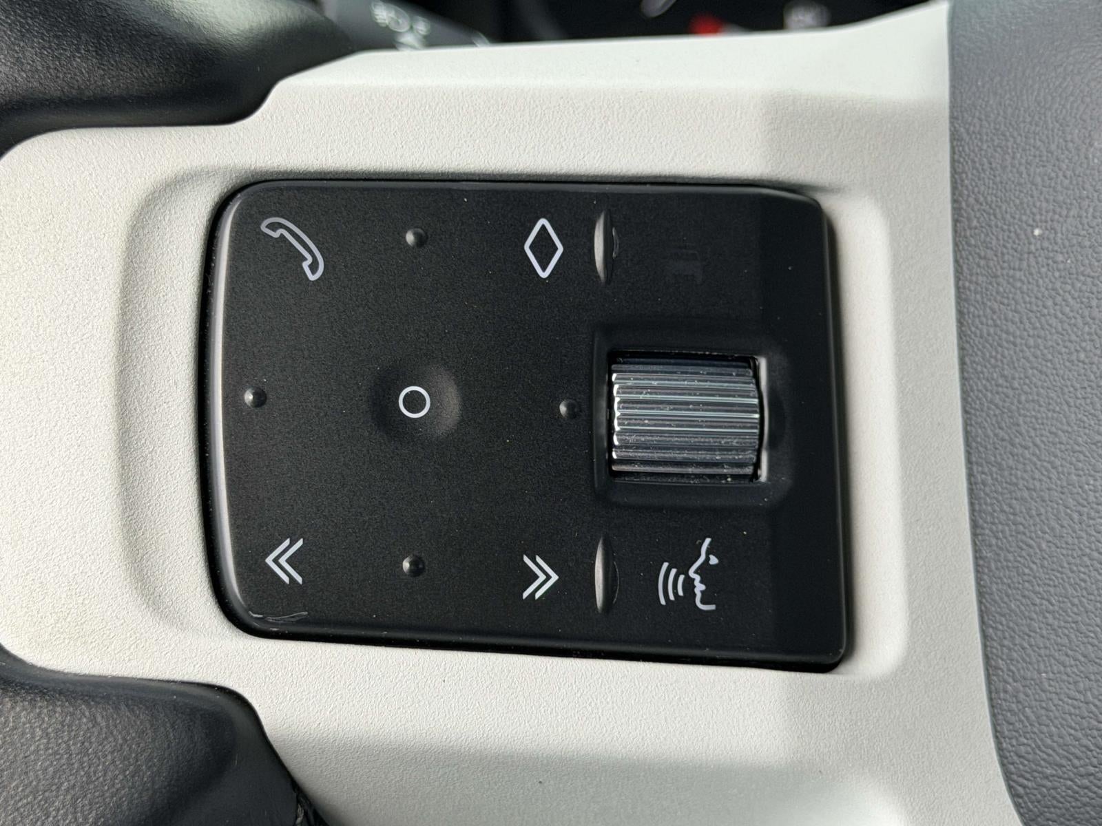 2023 Land Rover Defender 110 S