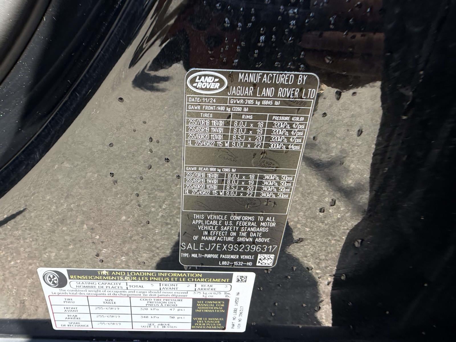 2025 Land Rover Defender 110 P300