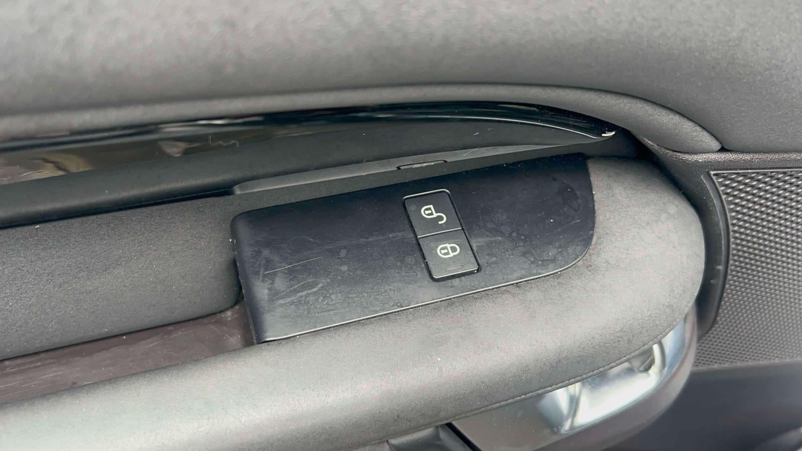 2018 Land Rover Discovery SE