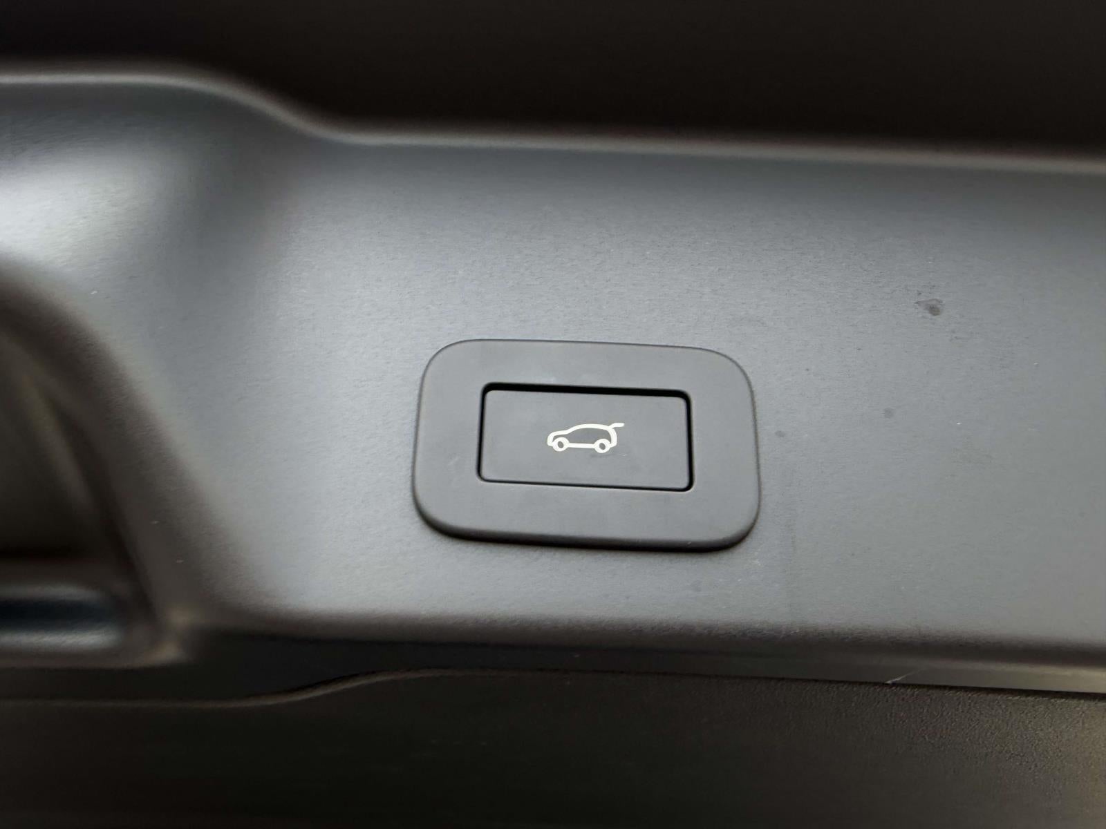 2026 Land Rover Range Rover Evoque Core S