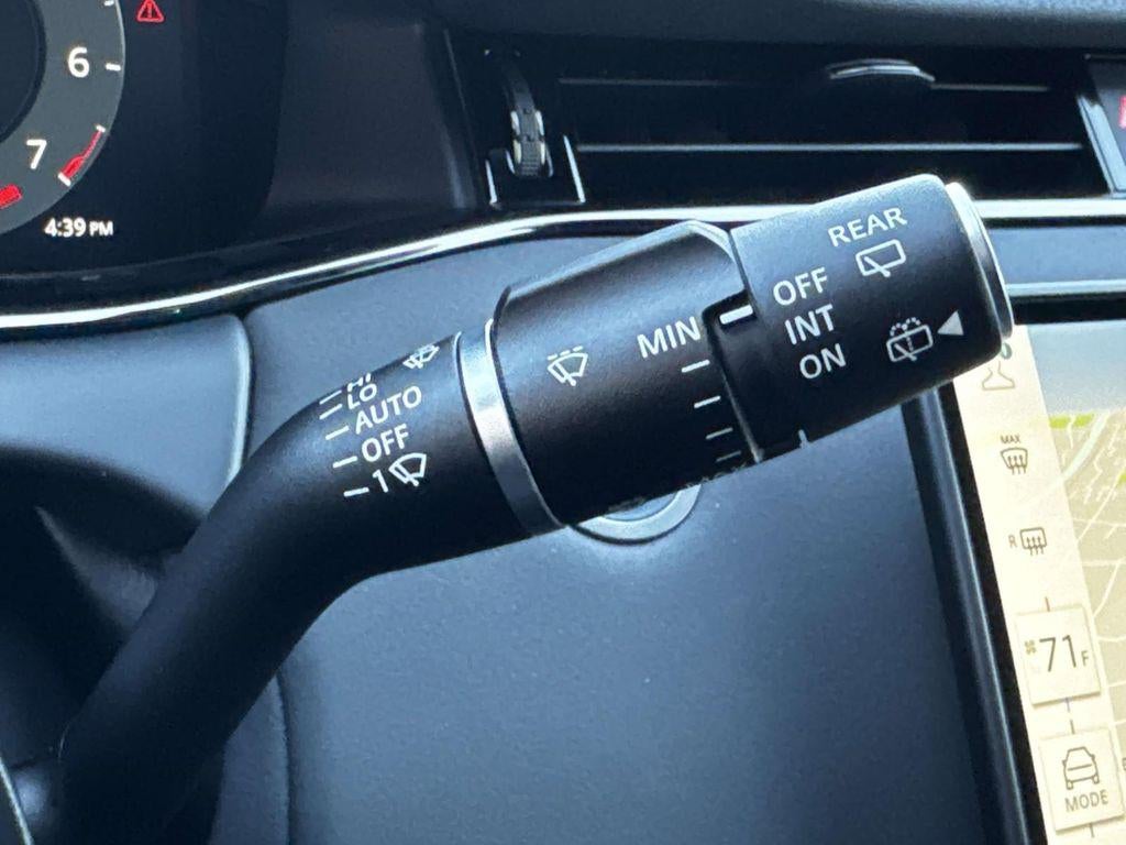 2025 Land Rover Range Rover Evoque Dynamic SE