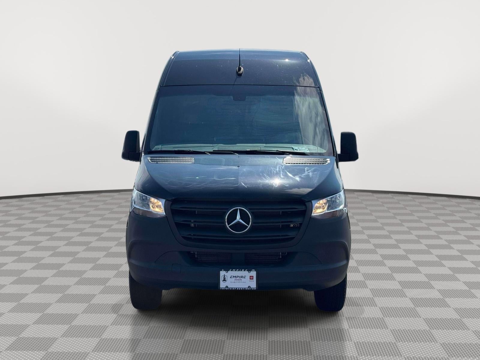 2023 Mercedes-Benz Sprinter 2500 High Roof 4-Cyl Gas