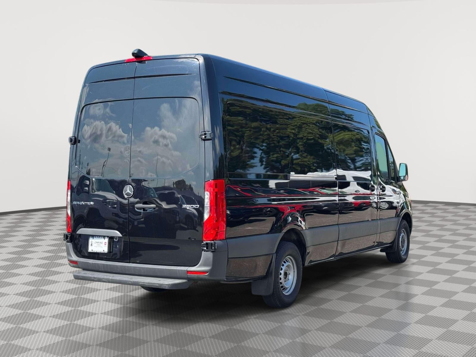 2023 Mercedes-Benz Sprinter 2500 High Roof 4-Cyl Gas