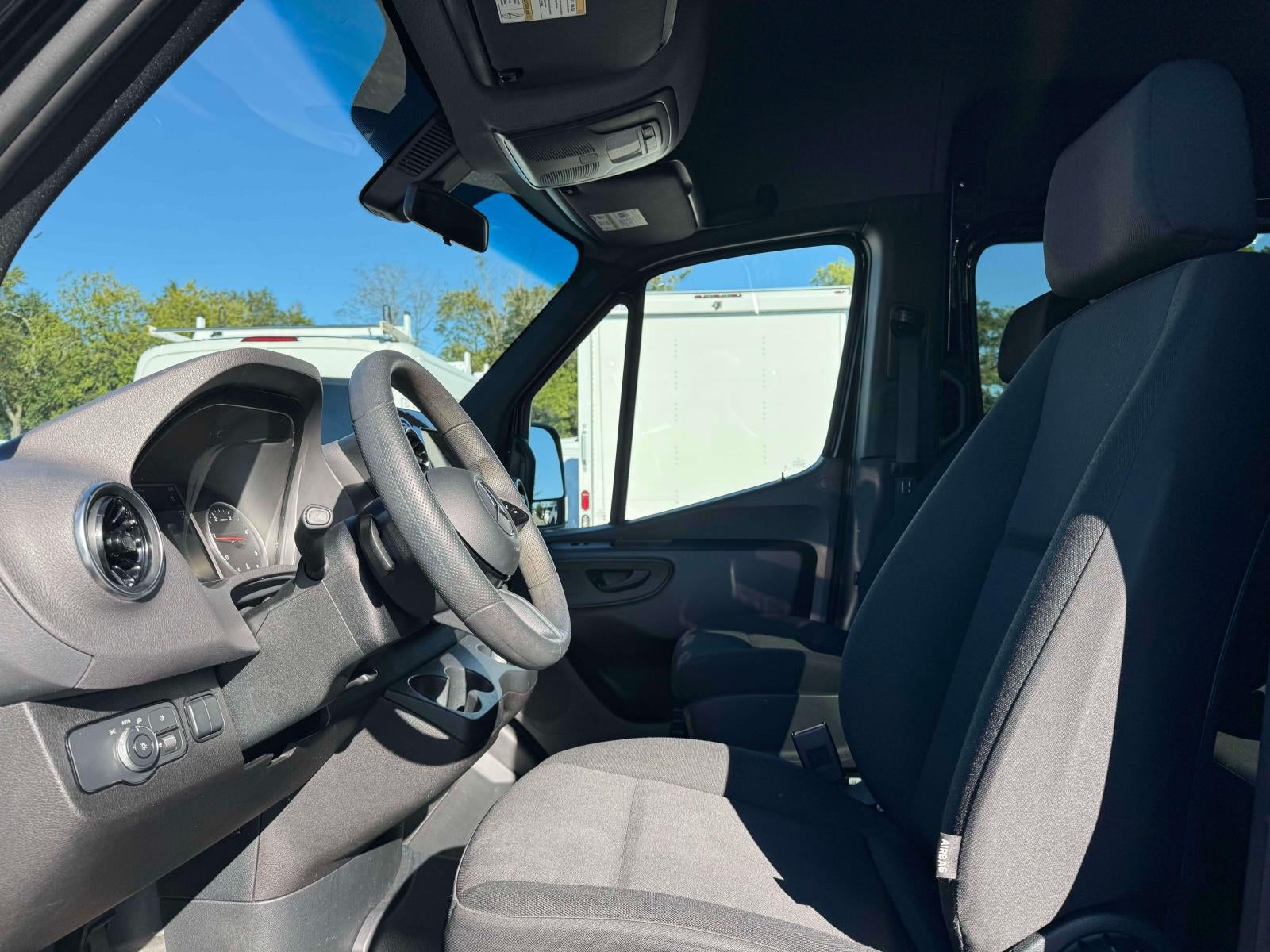 2025 Mercedes-Benz Sprinter 2500 High Roof 4-Cyl Diesel