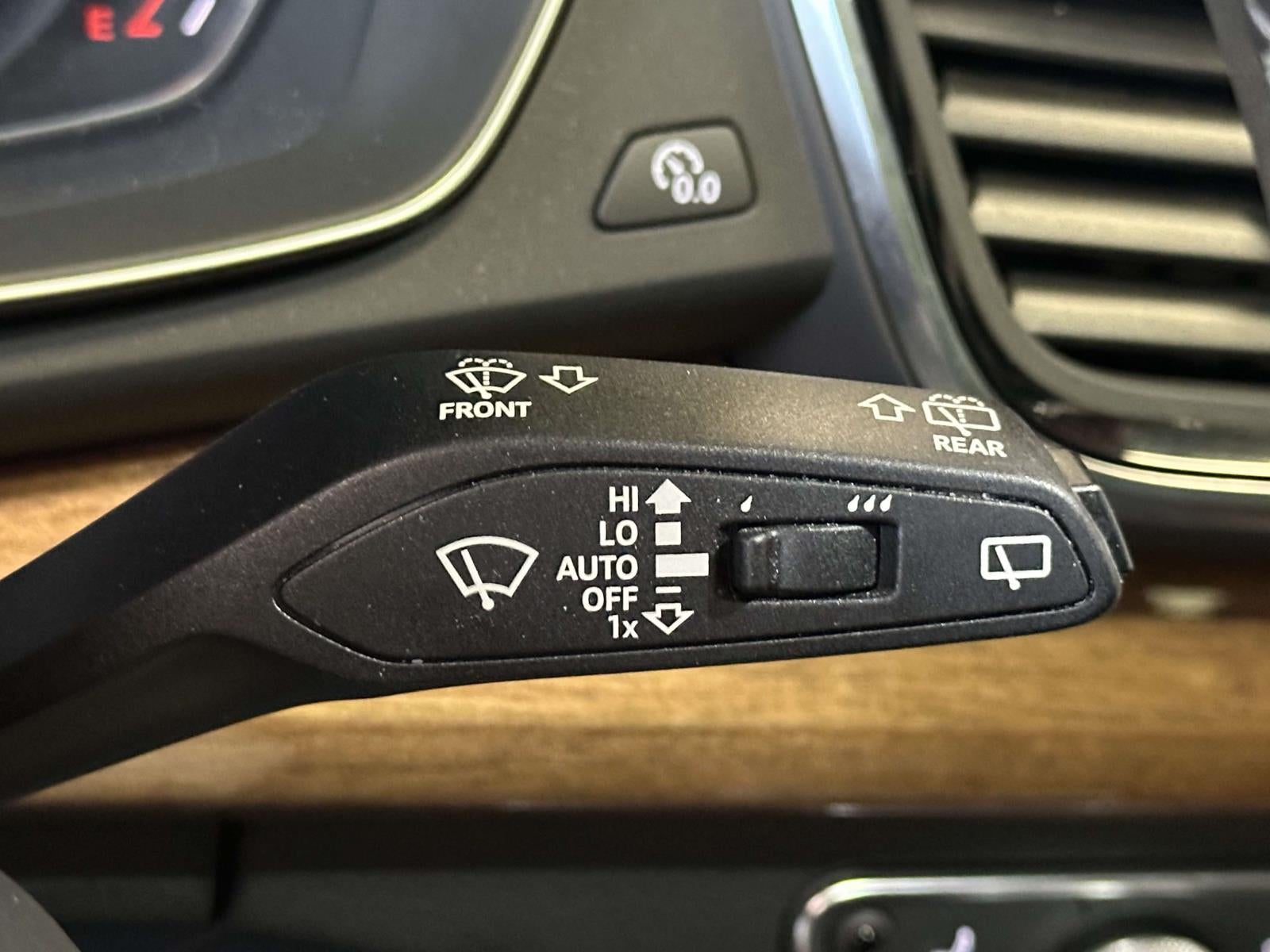 2023 Audi Q5 Premium 40 TFSI quattro S tronic