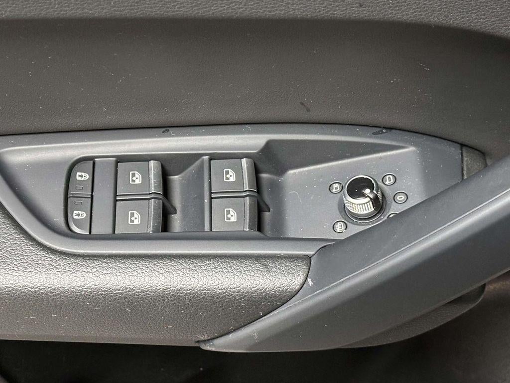 2023 Audi Q5 Premium 40 TFSI quattro S tronic