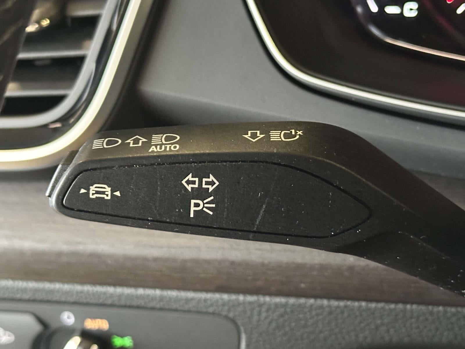 2023 Audi Q5 Premium 40 TFSI quattro S tronic