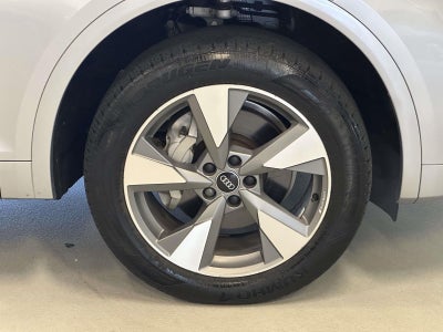 2023 Audi Q5 Premium 40 TFSI quattro S tronic