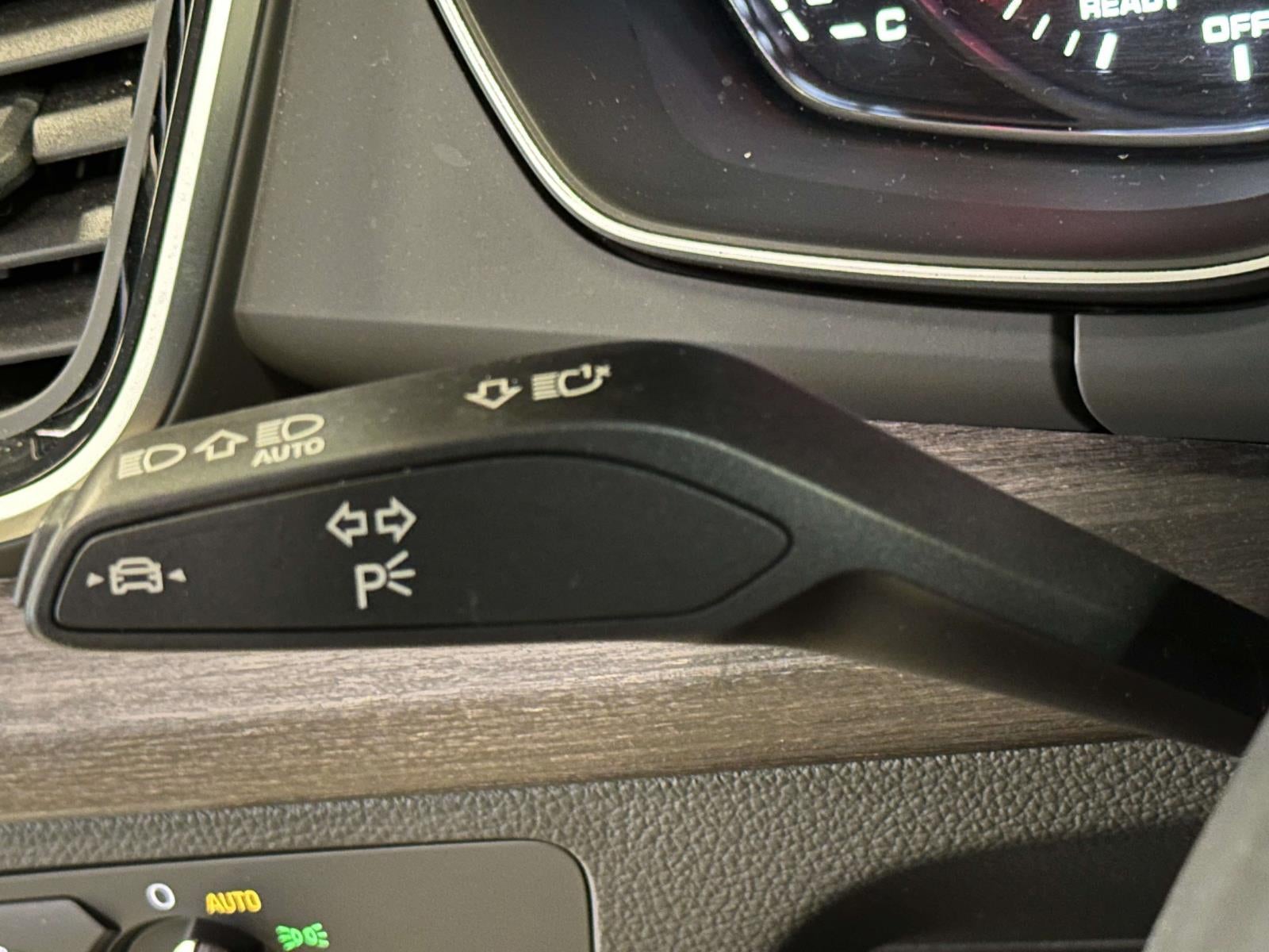 2024 Audi Q5 Premium 40 TFSI quattro S tronic