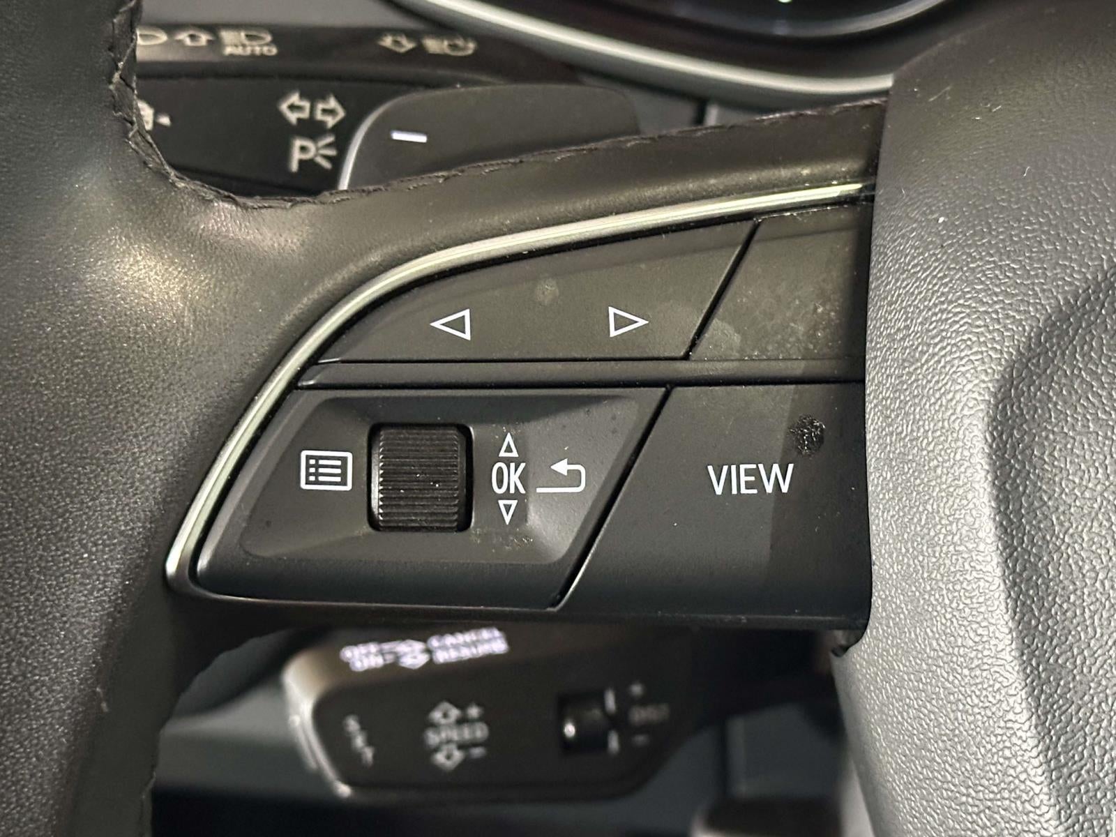 2023 Audi Q5 Premium 40 TFSI quattro S tronic