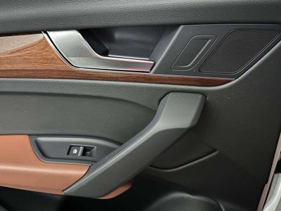 2023 Audi Q5 Premium 40 TFSI quattro S tronic