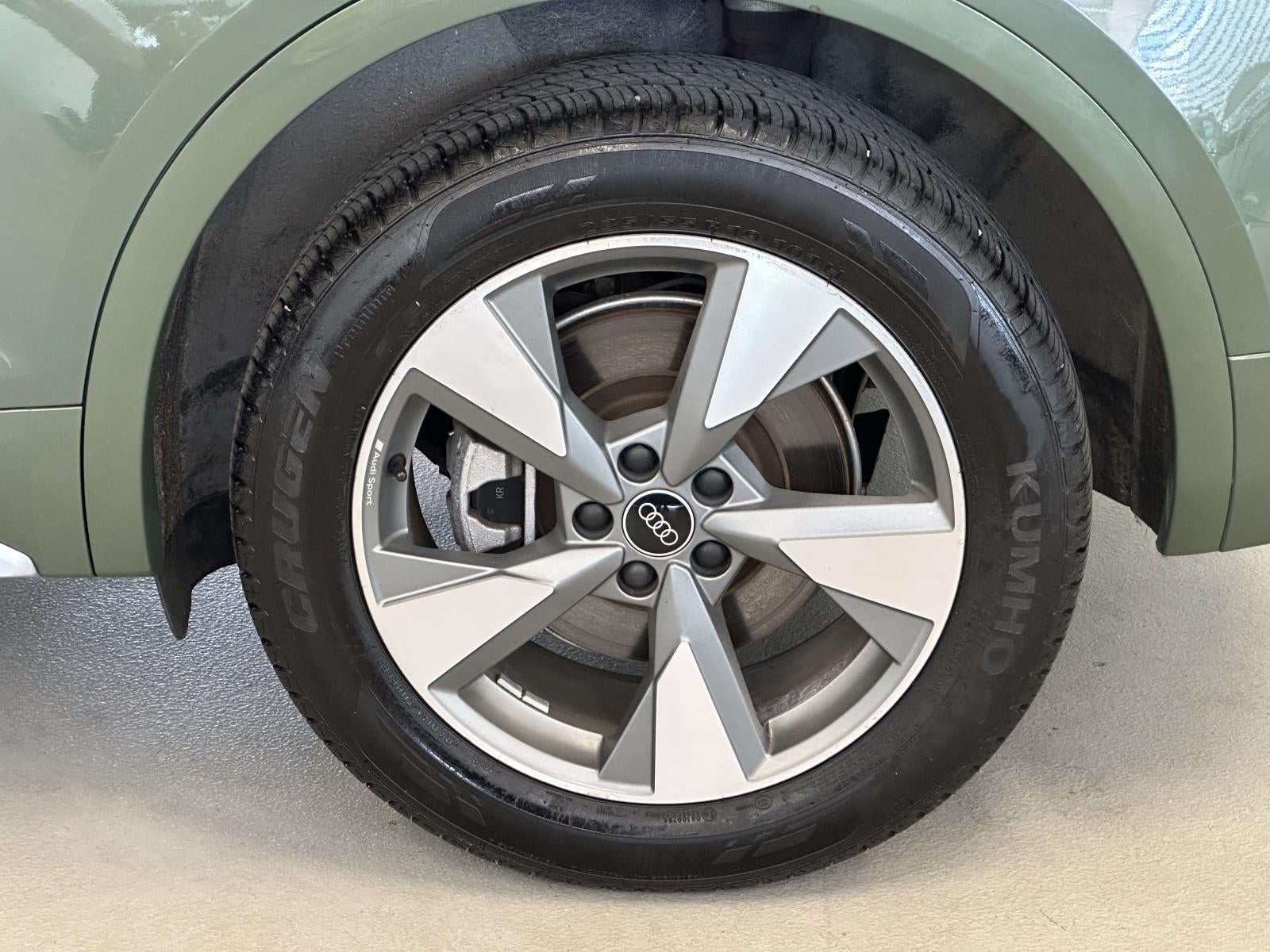 2024 Audi Q5 Premium 40 TFSI quattro S tronic