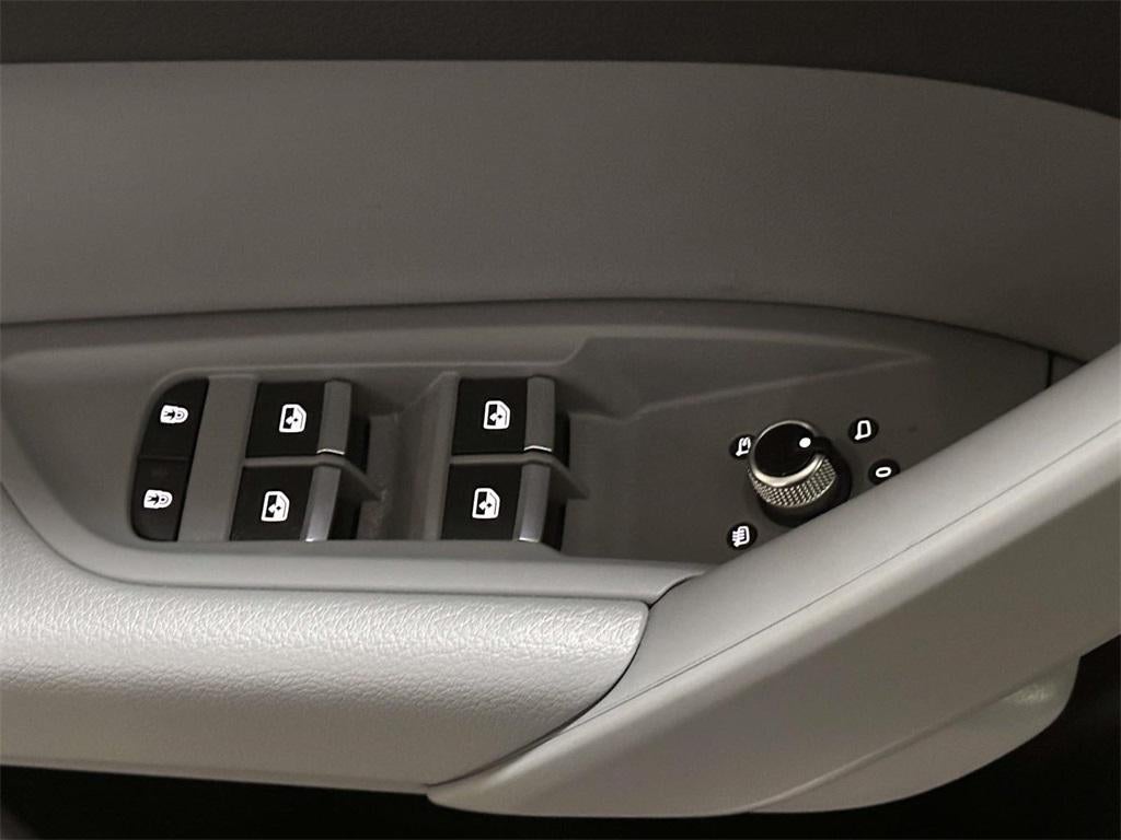 2023 Audi Q5 Premium 40 TFSI quattro S tronic