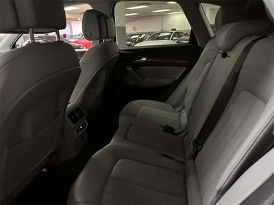 2023 Audi Q5 Premium 40 TFSI quattro S tronic