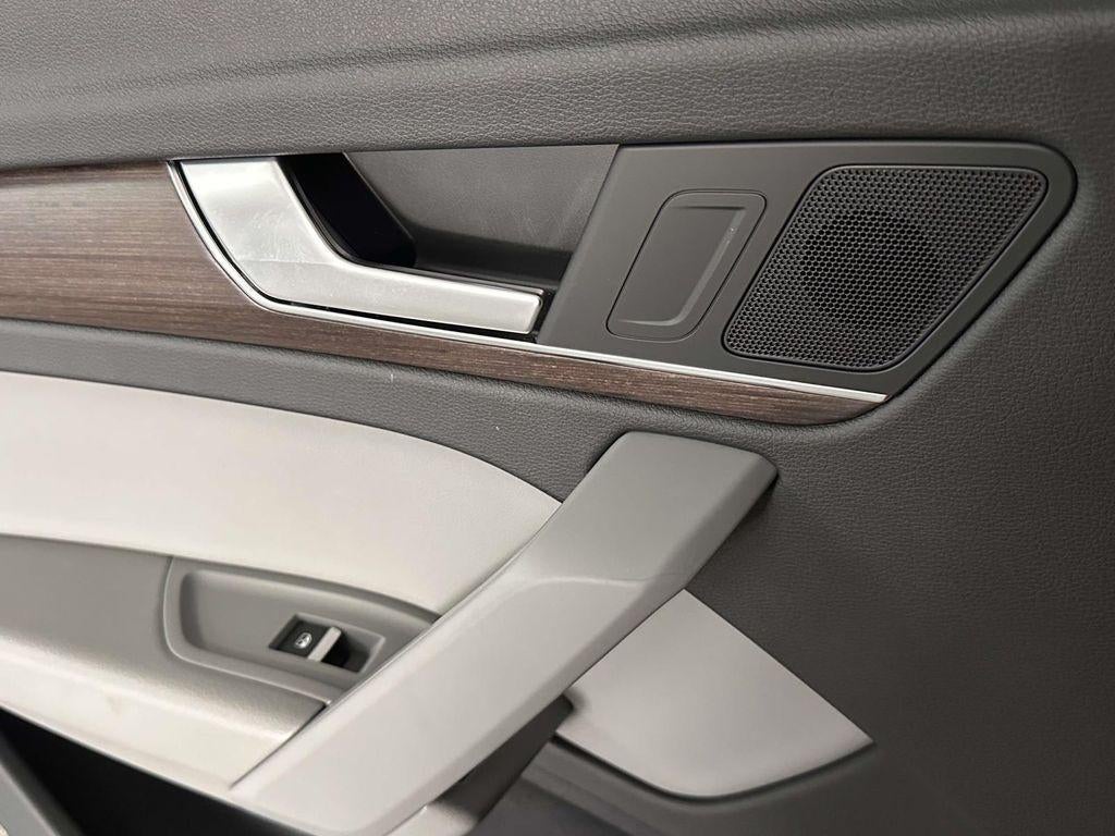 2023 Audi Q5 Premium 40 TFSI quattro S tronic