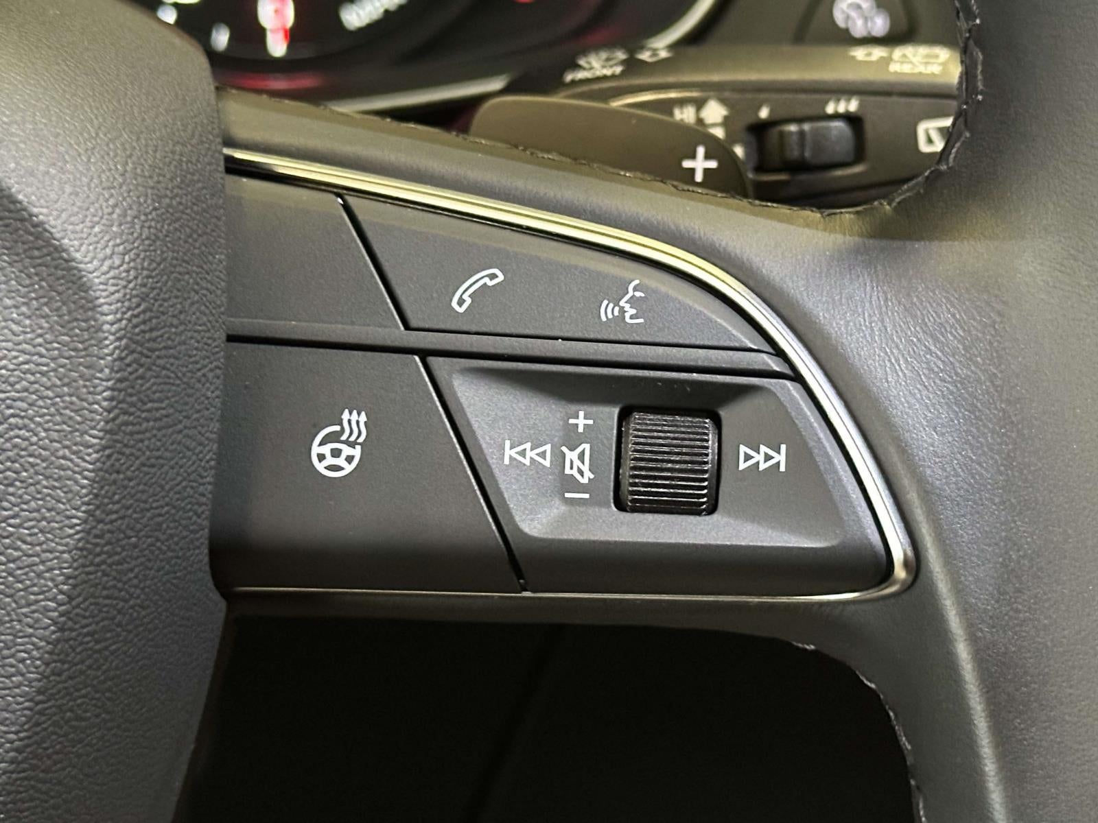 2023 Audi Q5 Premium 40 TFSI quattro S tronic