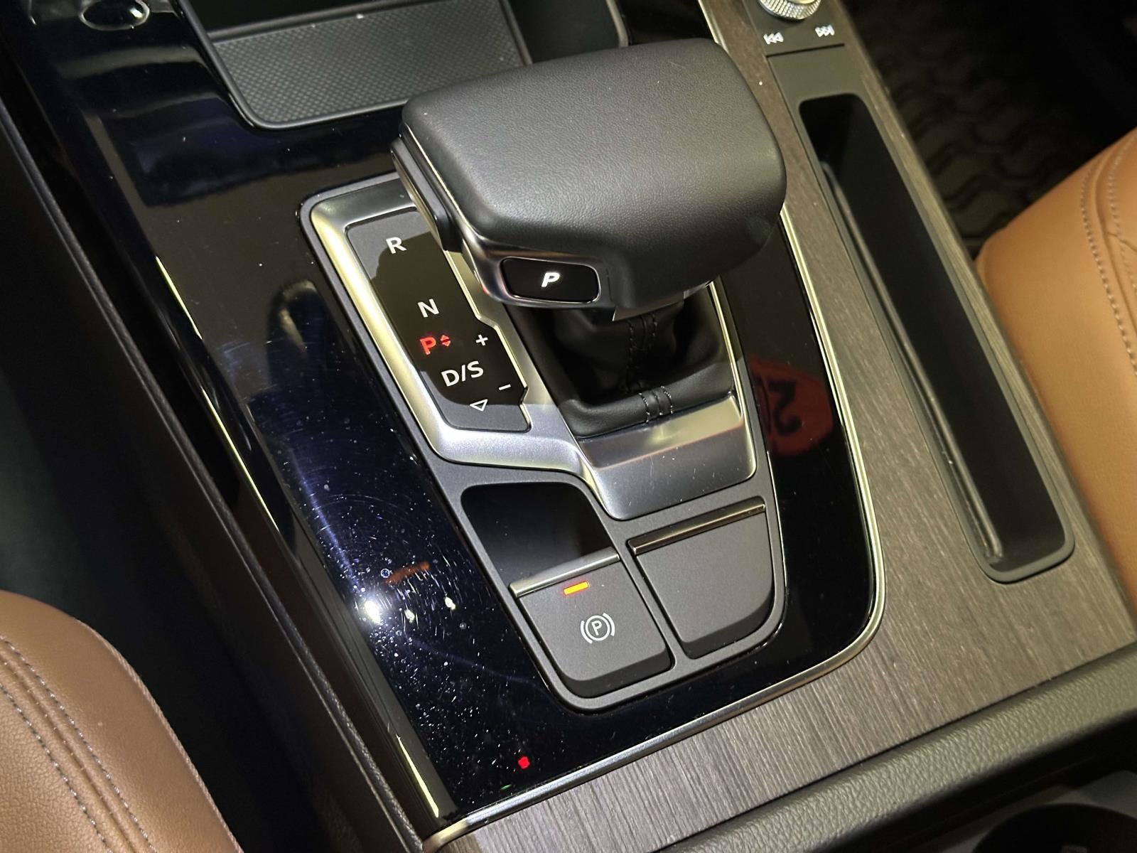 2023 Audi Q5 Premium 40 TFSI quattro S tronic