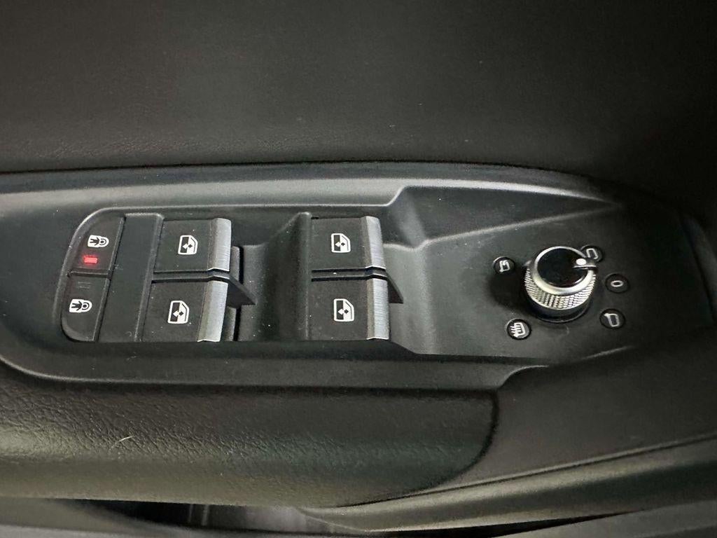 2023 Audi Q5 Premium 40 TFSI quattro S tronic