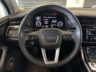 2023 Audi Q7 Premium 45 TFSI quattro Tiptronic