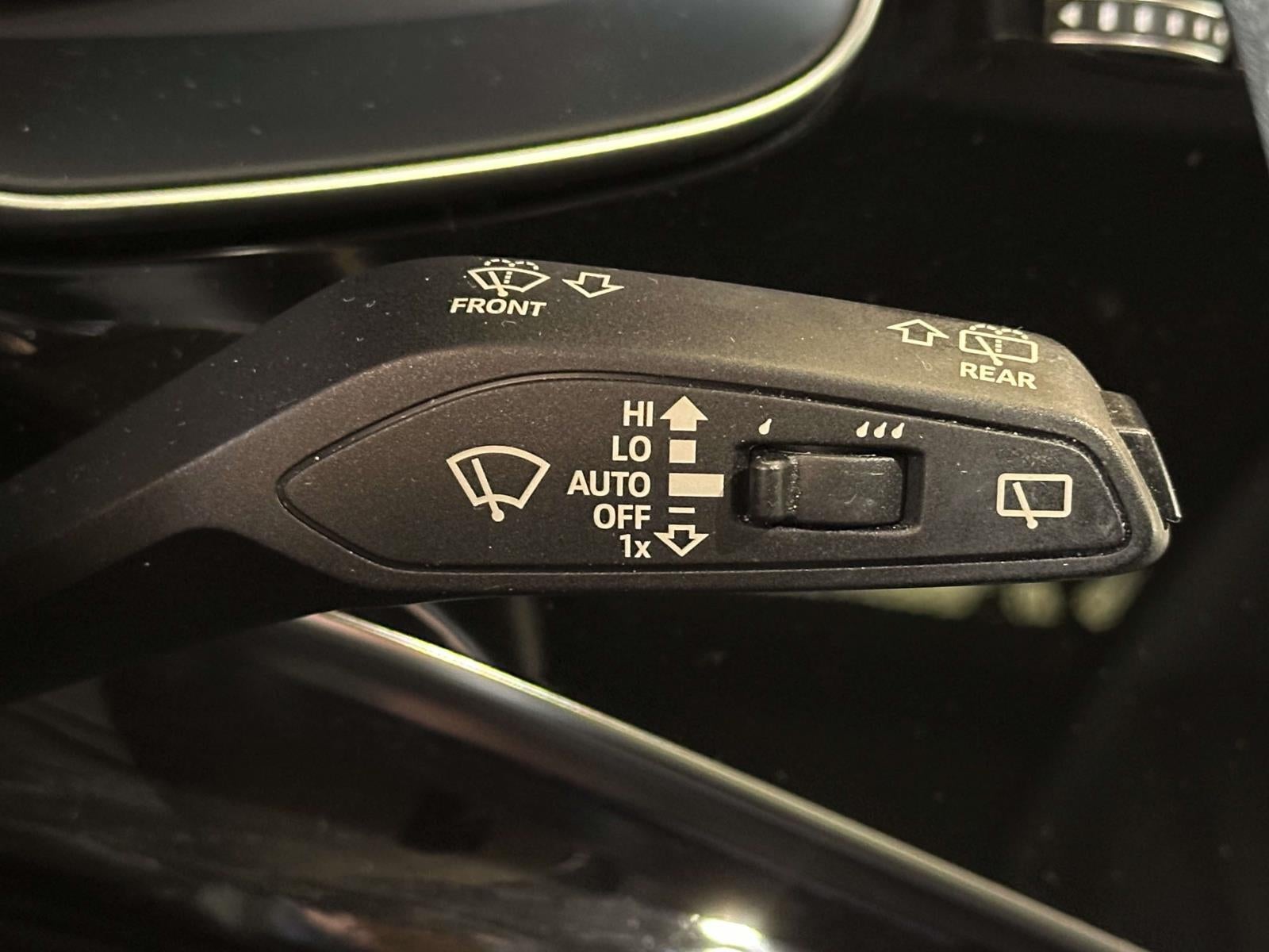 2023 Audi Q7 Premium 45 TFSI quattro Tiptronic