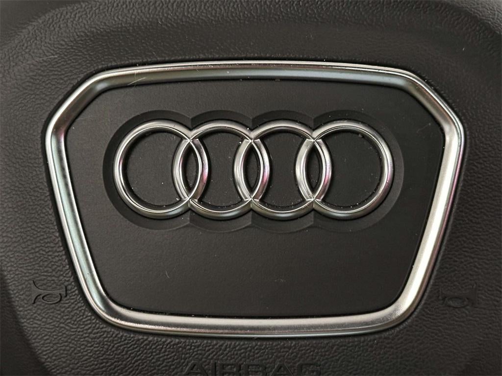 2023 Audi Q7 Premium 45 TFSI quattro Tiptronic
