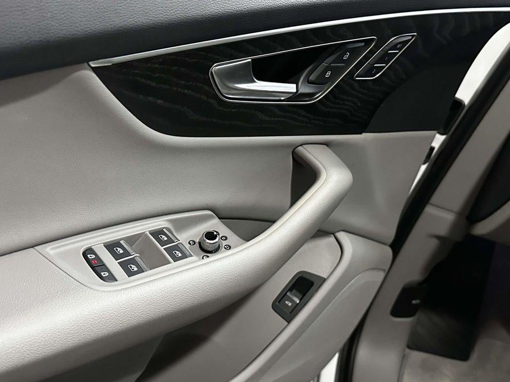 2023 Audi Q7 Premium 45 TFSI quattro Tiptronic