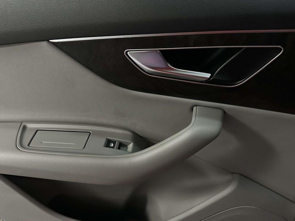 2023 Audi Q7 Premium 45 TFSI quattro Tiptronic