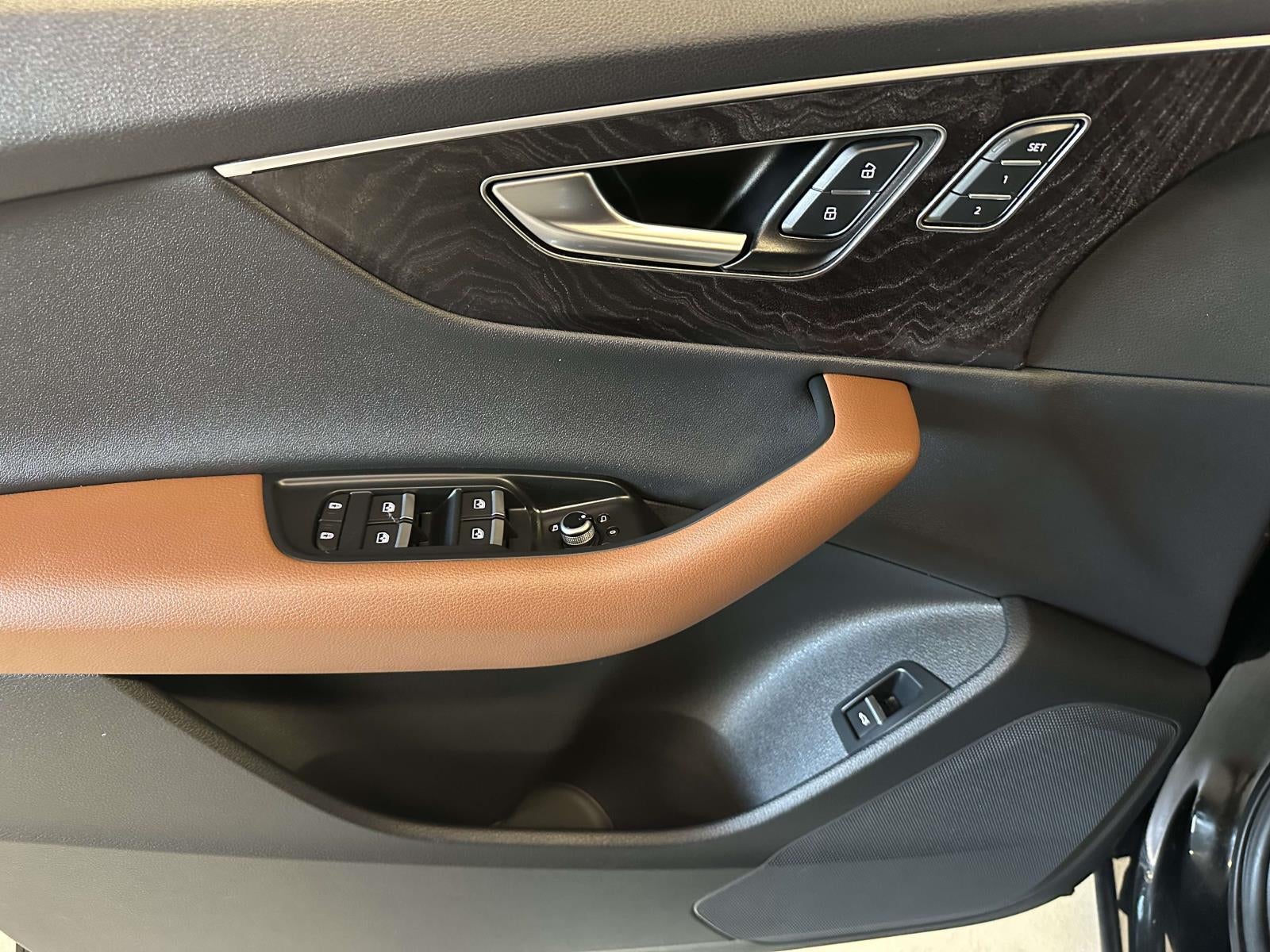 2023 Audi Q7 Premium 45 TFSI quattro Tiptronic