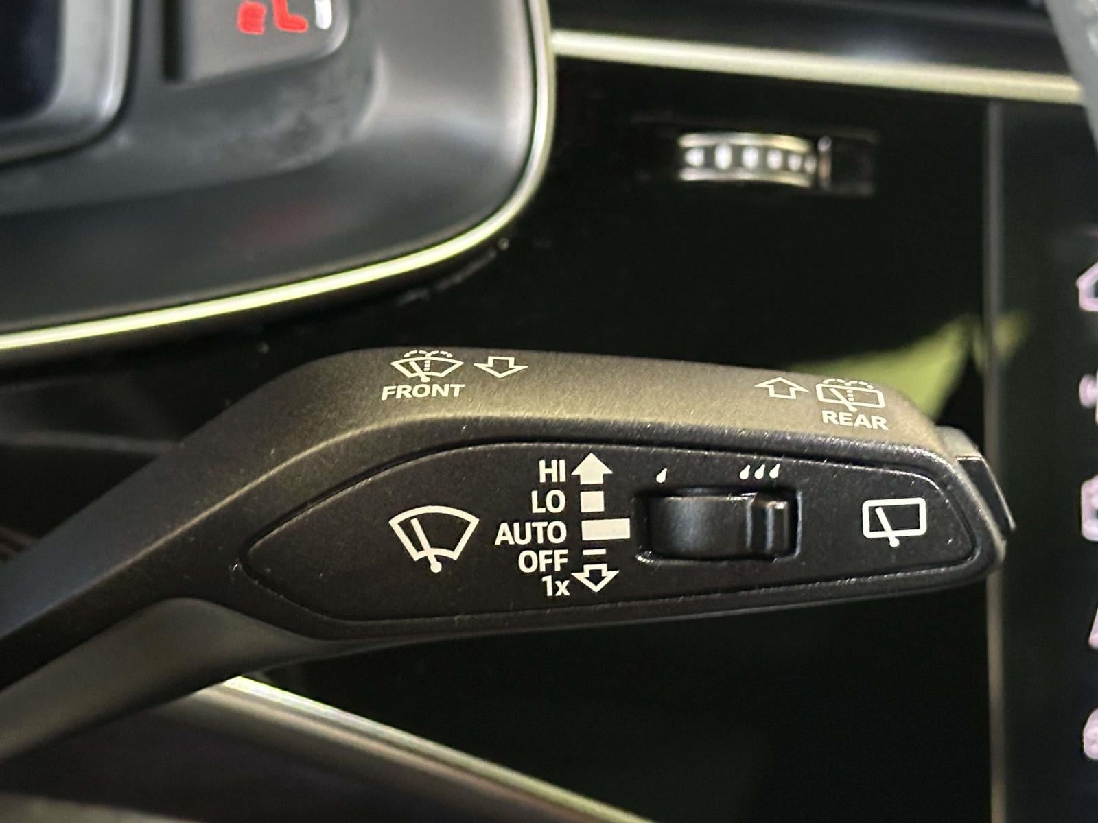 2023 Audi Q7 Premium 45 TFSI quattro Tiptronic