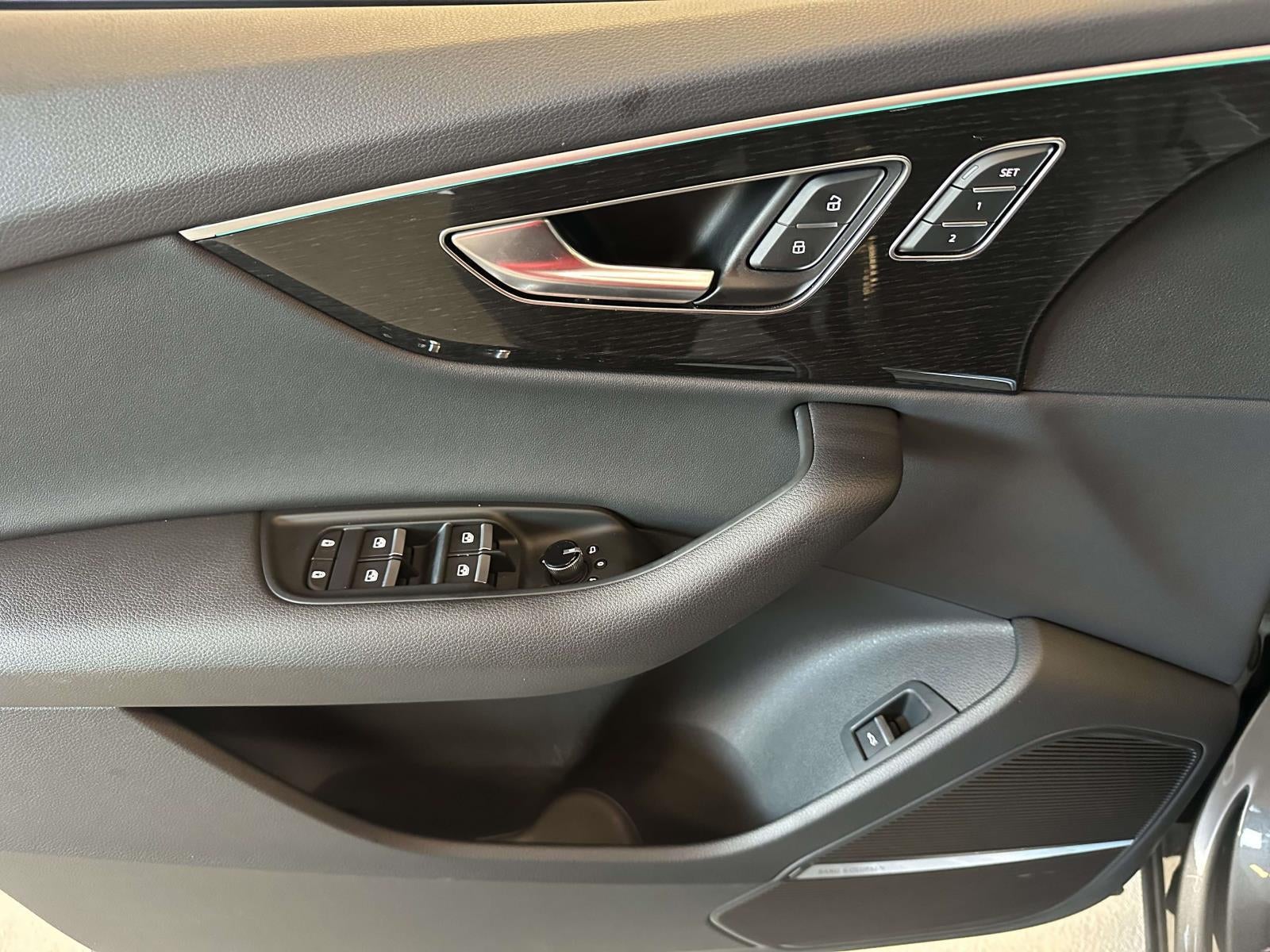 2026 Audi Q7 Premium 45 TFSI quattro tiptronic