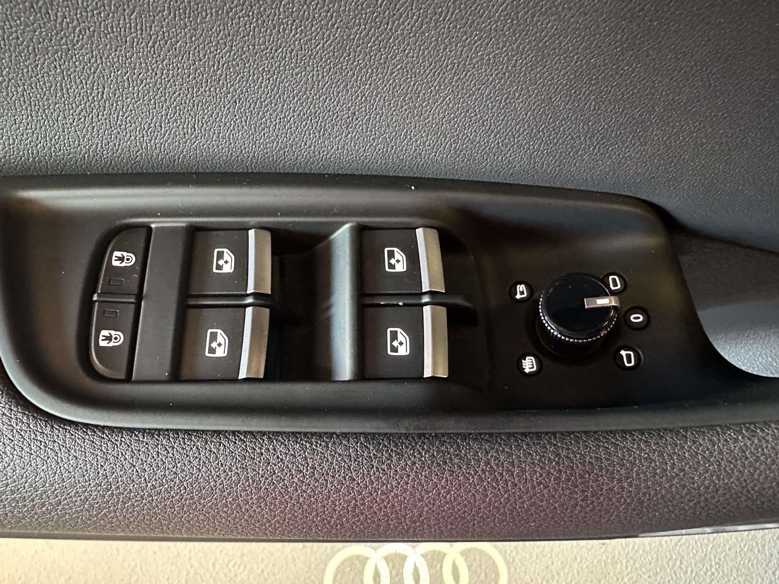 2026 Audi Q7 Premium 45 TFSI quattro tiptronic