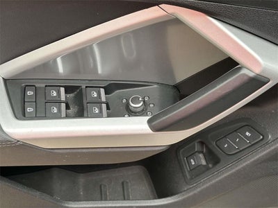 2022 Audi Q3 Premium 40 TFSI quattro Tiptronic
