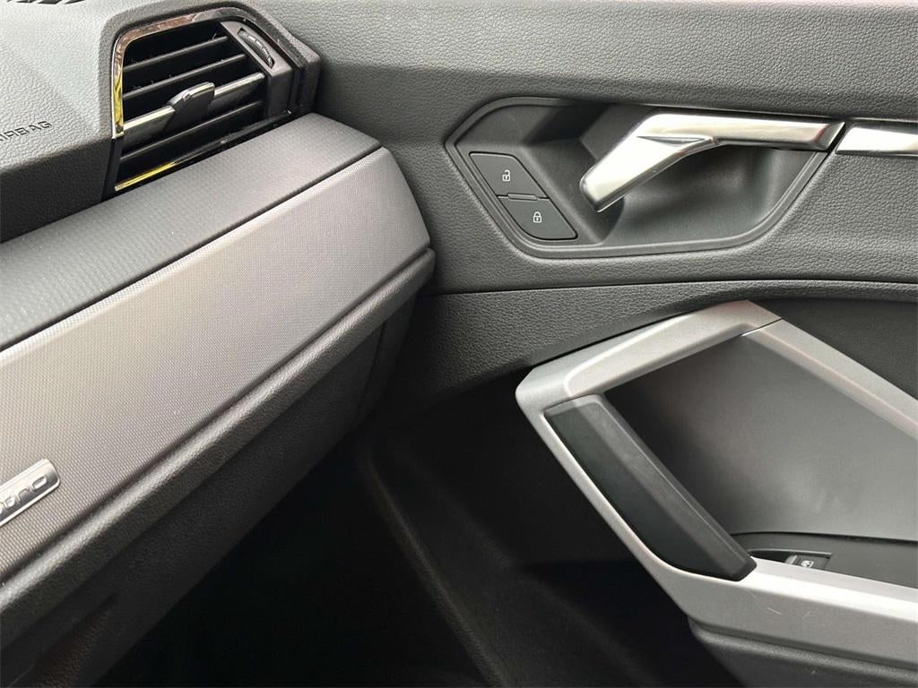 2022 Audi Q3 Premium 40 TFSI quattro Tiptronic