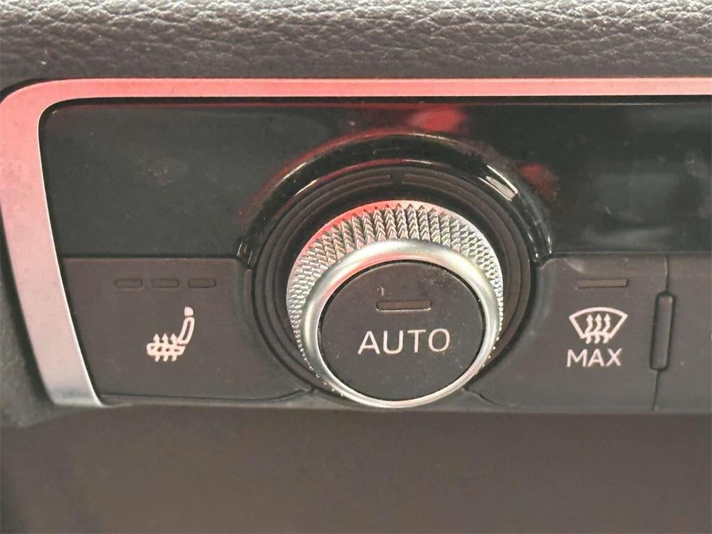 2022 Audi Q3 Premium 40 TFSI quattro Tiptronic