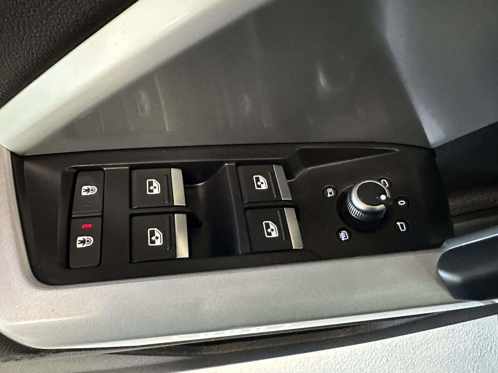 2023 Audi Q3 Premium 40 TFSI quattro Tiptronic