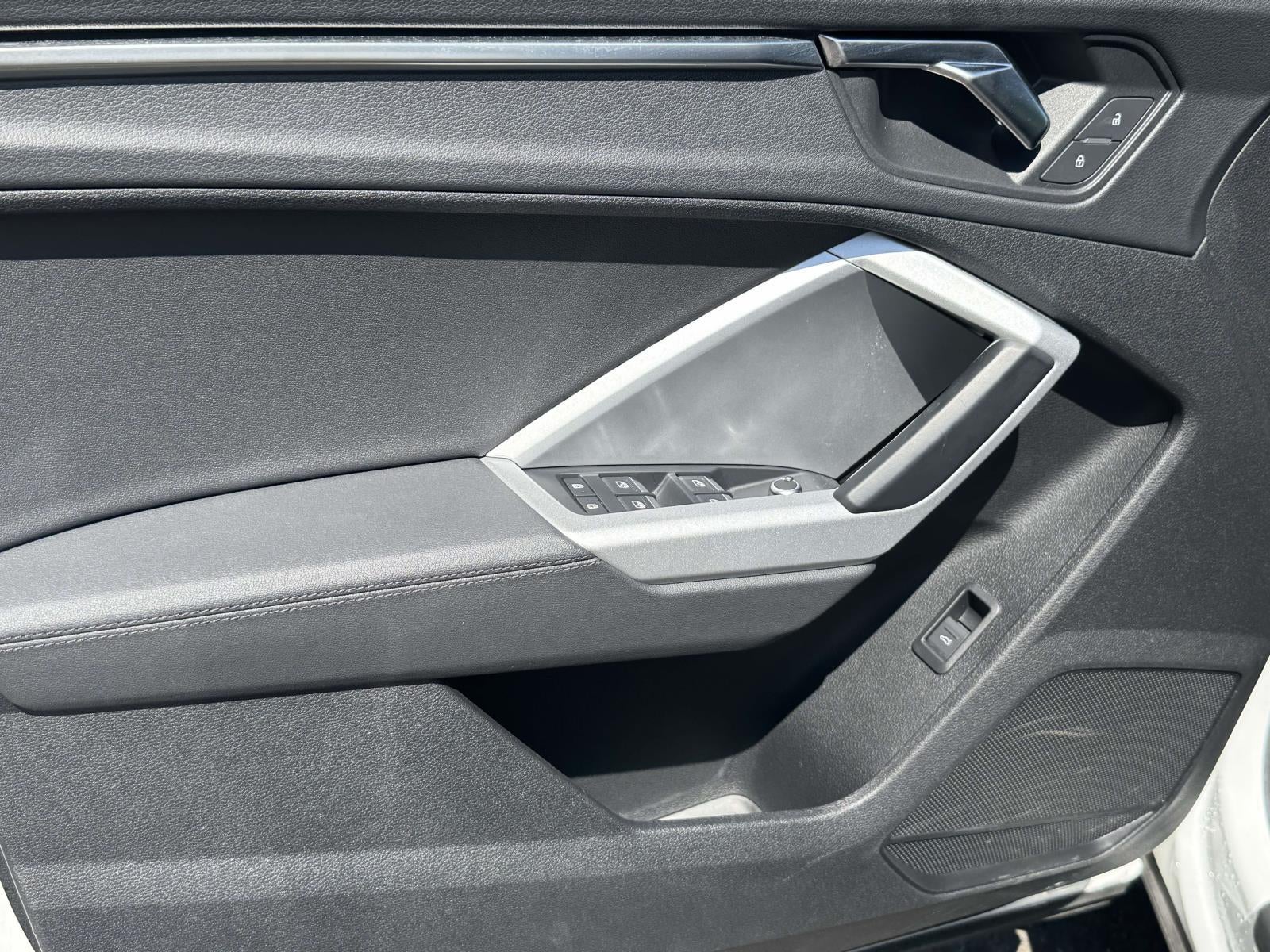 2023 Audi Q3 Premium 40 TFSI quattro Tiptronic