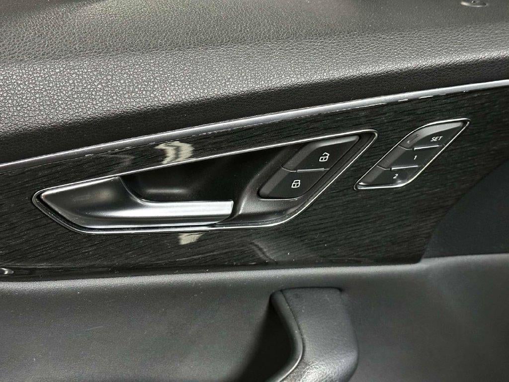 2019 Audi Q8 55 Premium