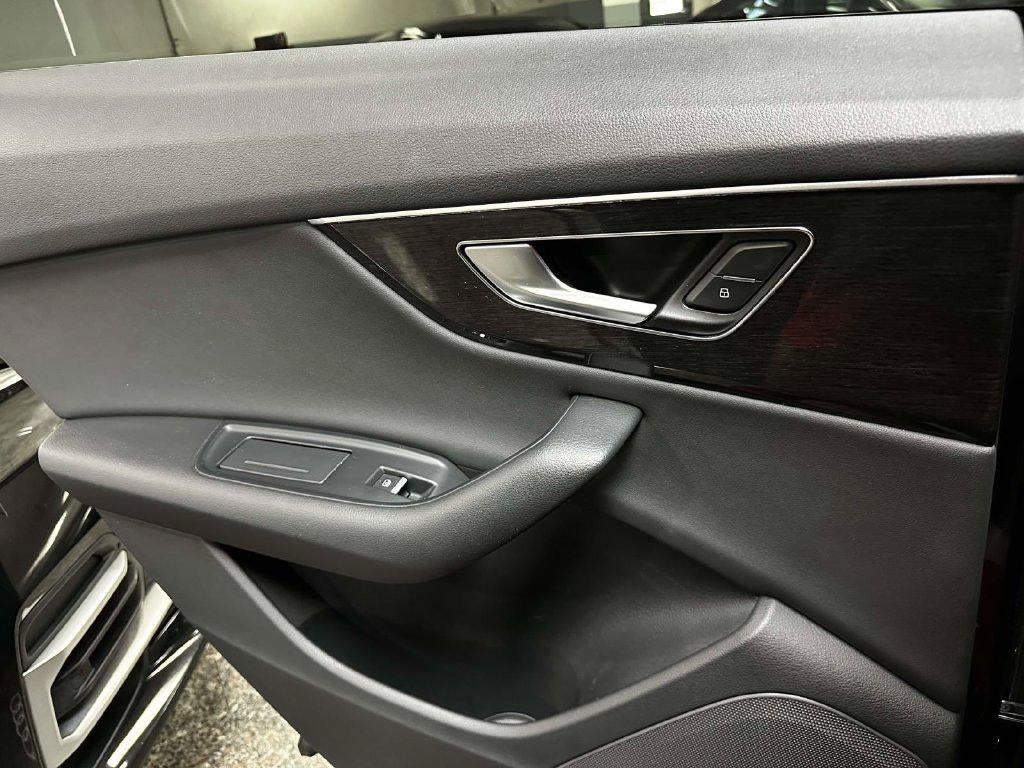 2019 Audi Q8 55 Premium