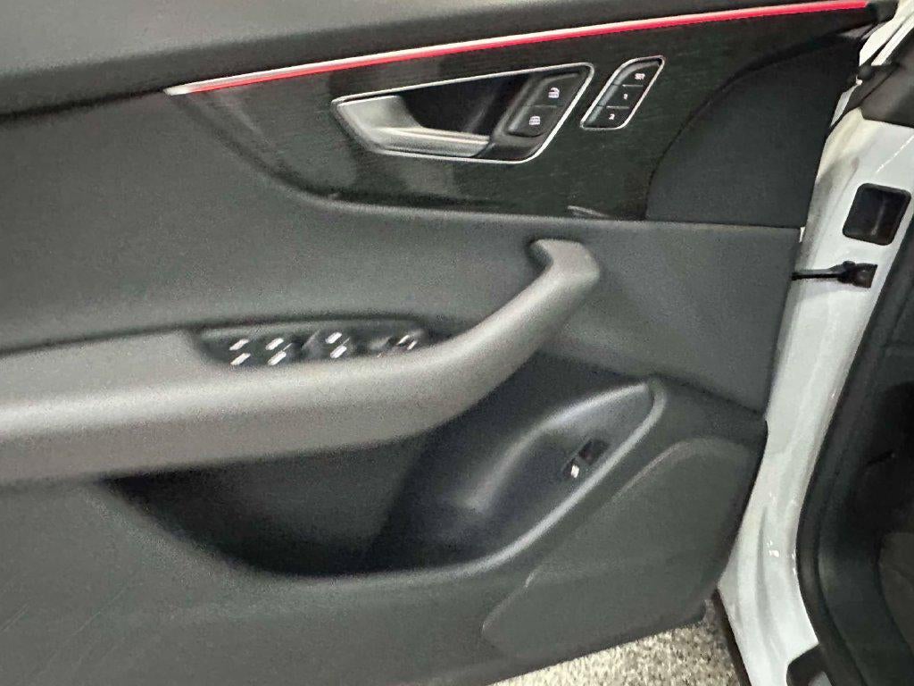 2019 Audi Q8 55 Premium
