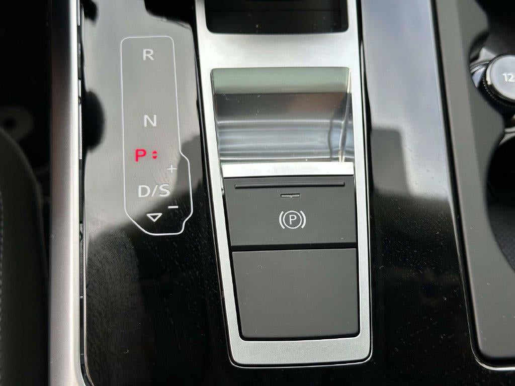 2026 Audi Q8 Premium 55 TFSI quattro Tiptronic