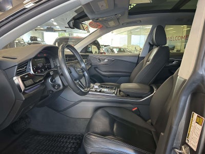 2022 Audi Q8 Premium 55 TFSI quattro Tiptronic