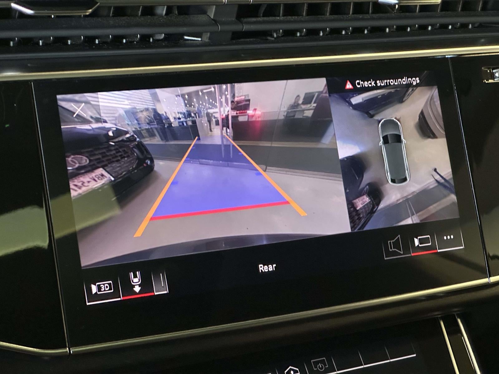 2022 Audi Q8 Premium 55 TFSI quattro Tiptronic